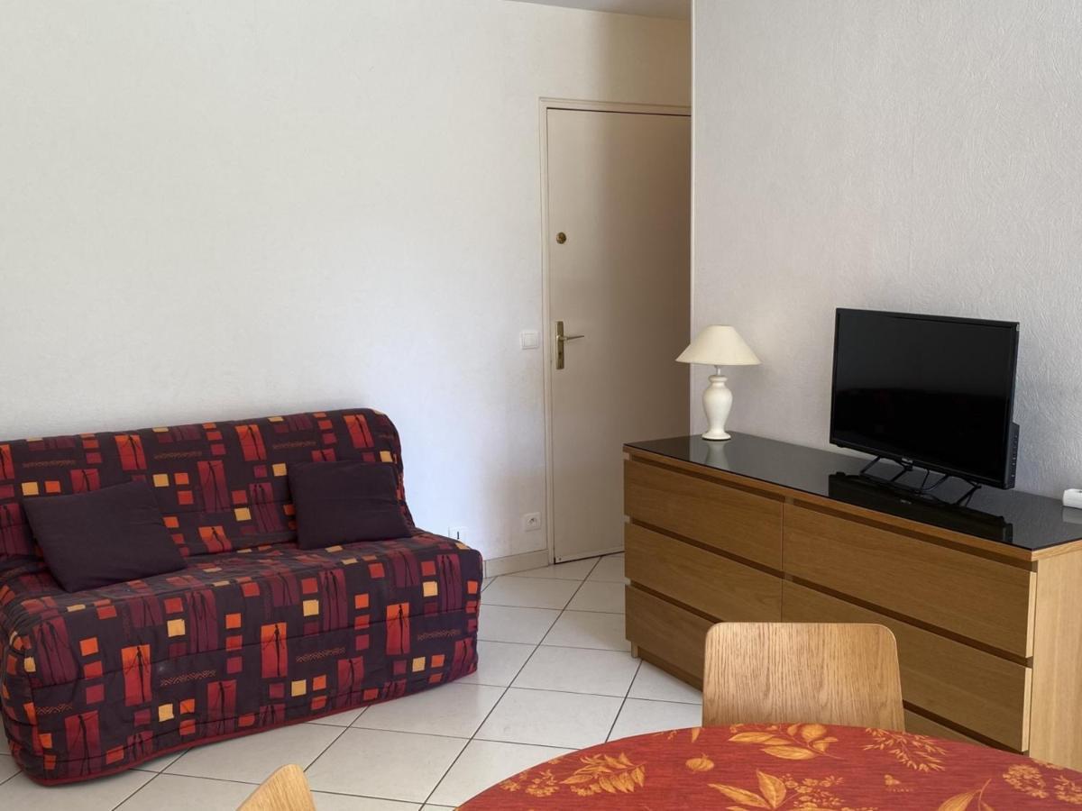 Апартаменты Cabourg : Studio Rez-De-Jardin Proche Plage, Animaux Acceptes, Tv, Wi-Fi Optionnel - Fr-1-487-331 Экстерьер фото